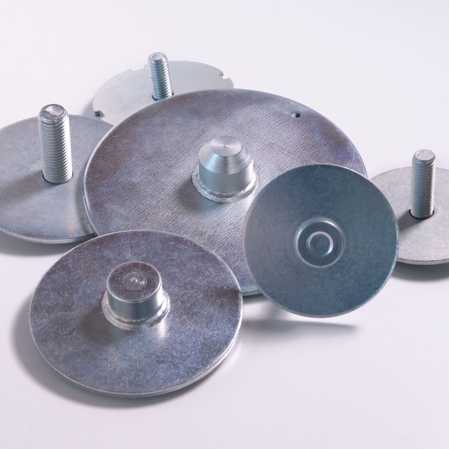 Tellerkopfschrauben Tellerkopfmuttern geschweißt